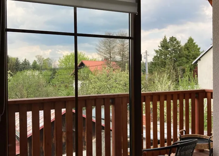 아파트 Uroczy U Mirki